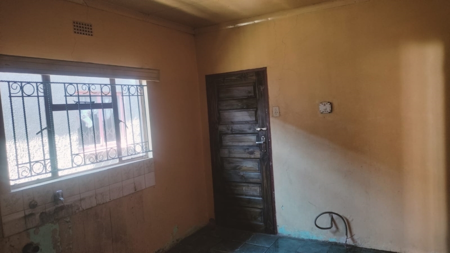 3 Bedroom Property for Sale in Kagisanong Free State